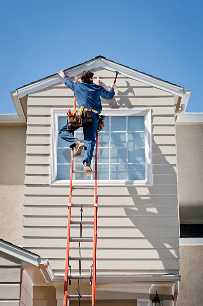 Siding Removal and Disposal in Benicia, CA